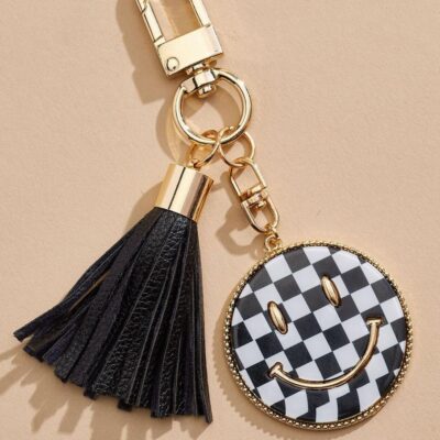 Accessories VERSONA  | Checkerboard Smiley Face Keychain Black_White_Pattern